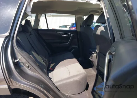 2023 Toyota Rav4 Xle z USA, uszkodzony, nr VIN 2T3W1RFV3PW247789